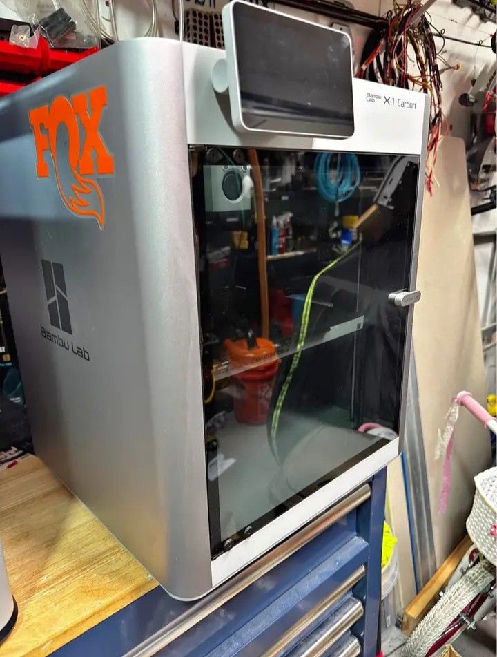 Bambu Labs X1C 545hrs Printed No AMS