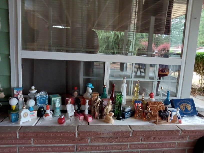 Covered Garage Sale