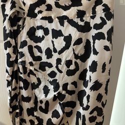 XL Leopard Print Satin Wrap Skirt – Black & White