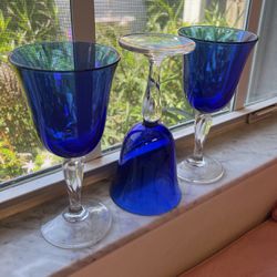 Six Cristal D'Arques Durand Sapphire Wine Goblets, 7.7/8 ,Twisted Clear Glass Stem