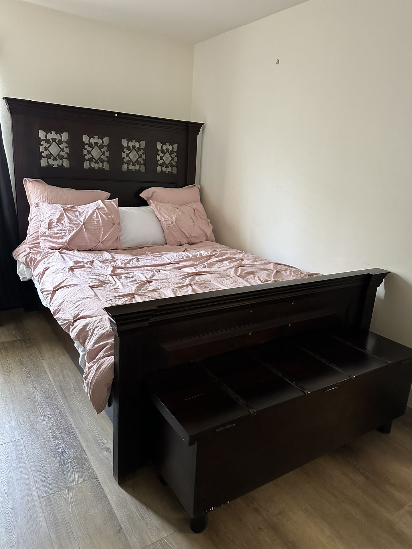 Bedroom Set for Sale