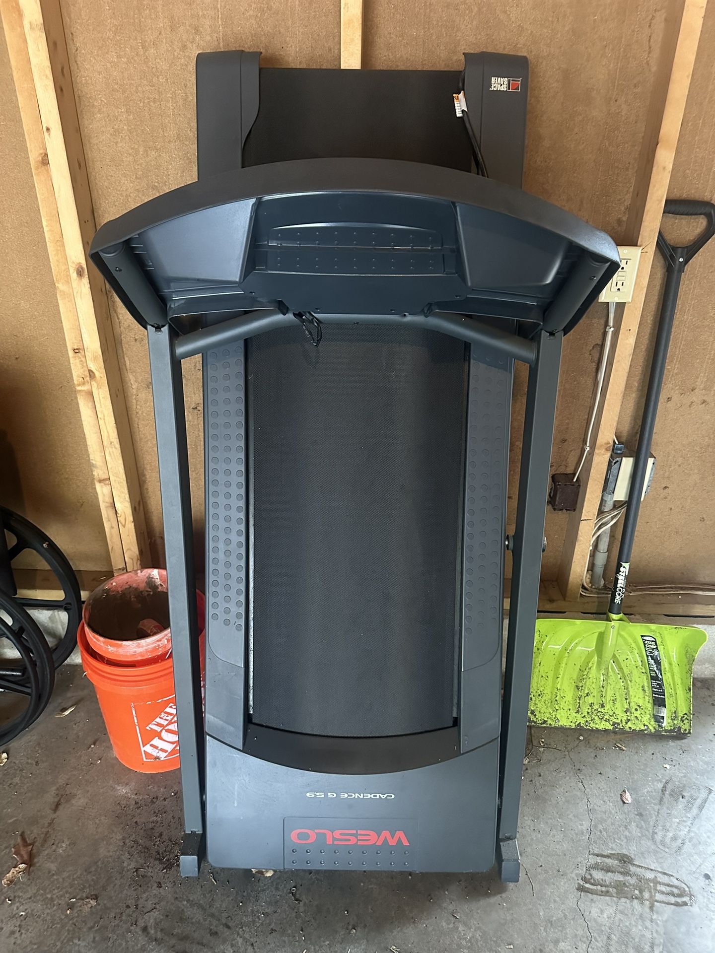 Treadmill $ 0