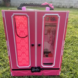 Barbie Closet 