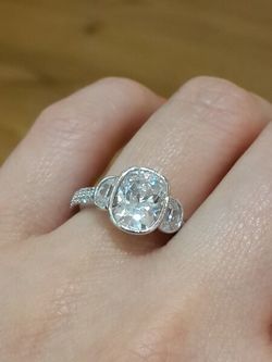 Top Grade CZ Cubic Zirconia Simulated Diamond Engagement ring size 6
