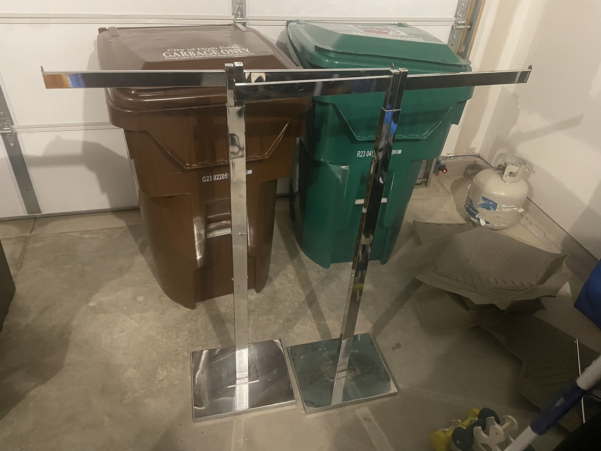 Metallic Racks
