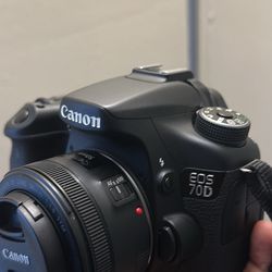 Canon 70D with Lenses & Flash