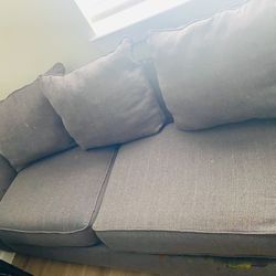 Gray 3-Seater Couch – $200 (Washer-Safe Covers, Easy to Clean)