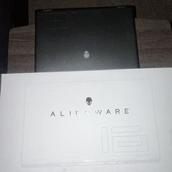 2023 Alienware M16 R2 Gaming Laptop 