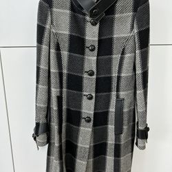Woman Wooly Coat