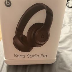 Beats Studio Pro Deep Brown Noise Cancelling Over The Ear