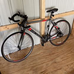 Vilano Road Bike 