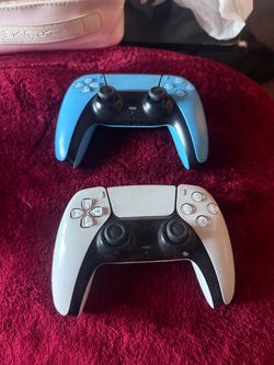 Play station 5 controllers
