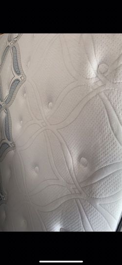 Posturepedic Mattress brand new off plastic for a month