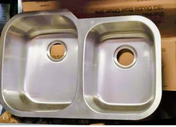 Seasons part 837467 stainless steel Undermount 31.5" 18g double bowl offset sink