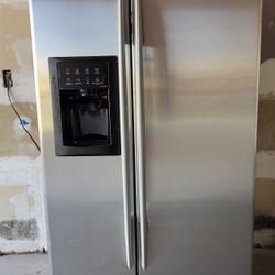Ge Profile Refrigerator 