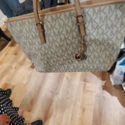 Michael Kors Original Tote Bag 