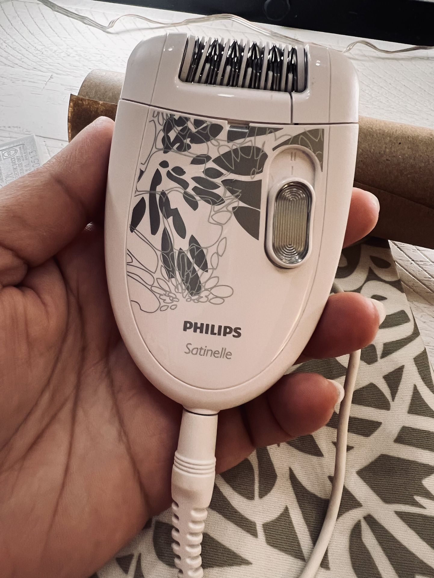 Phillips Beauty Satinelle Essential Compact Hair Removal Epilator for Women