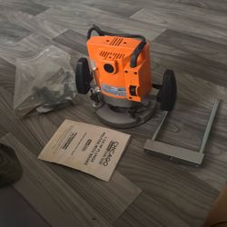 1-3/4 Hp Plunge Router With Brake