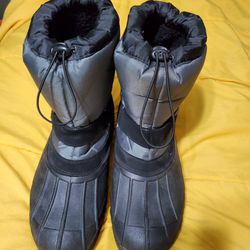 Snow Boots Size 13