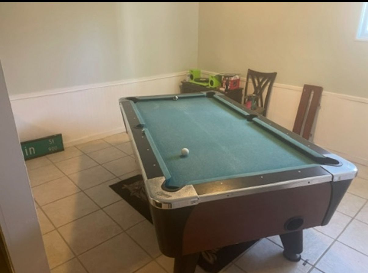 🎱 Free Bar-Style Pool Table w/ Coin Return — Must Move (Basement Pickup)