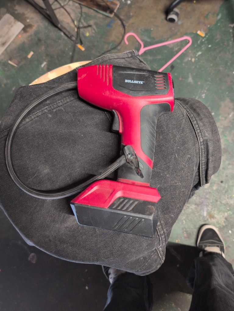 Portable Tire Inflator (Byll