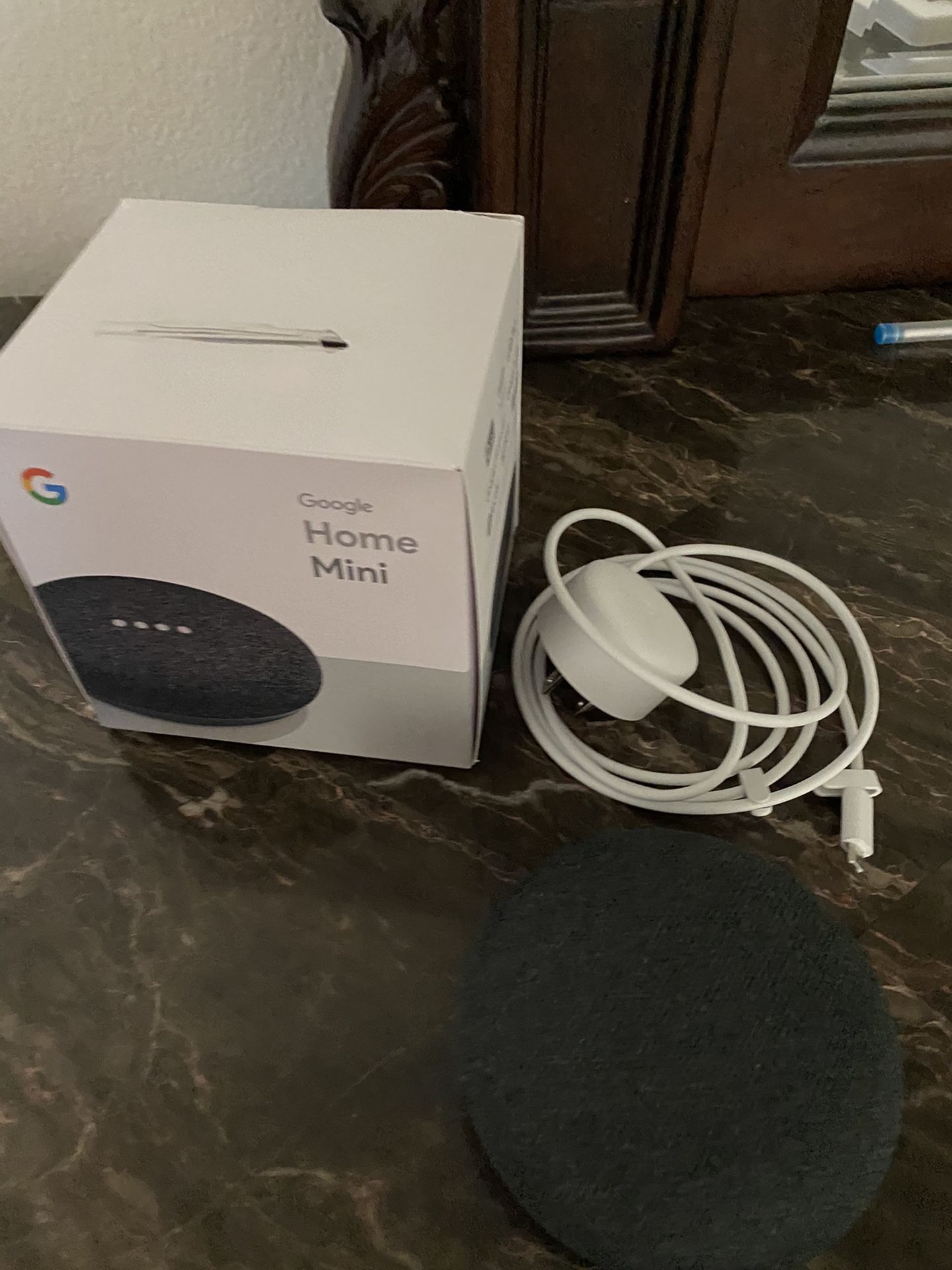 Google Home Mini Charcoal —open box new condition