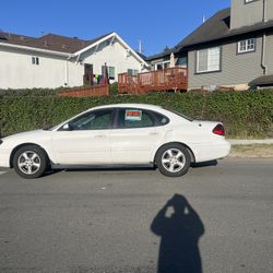2003 Ford Taurus