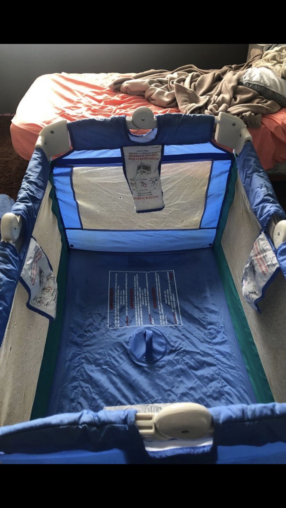 Happy camper baby bassinet