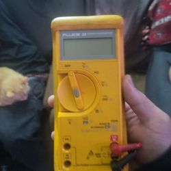 FLUKE 29 series II  multimeter