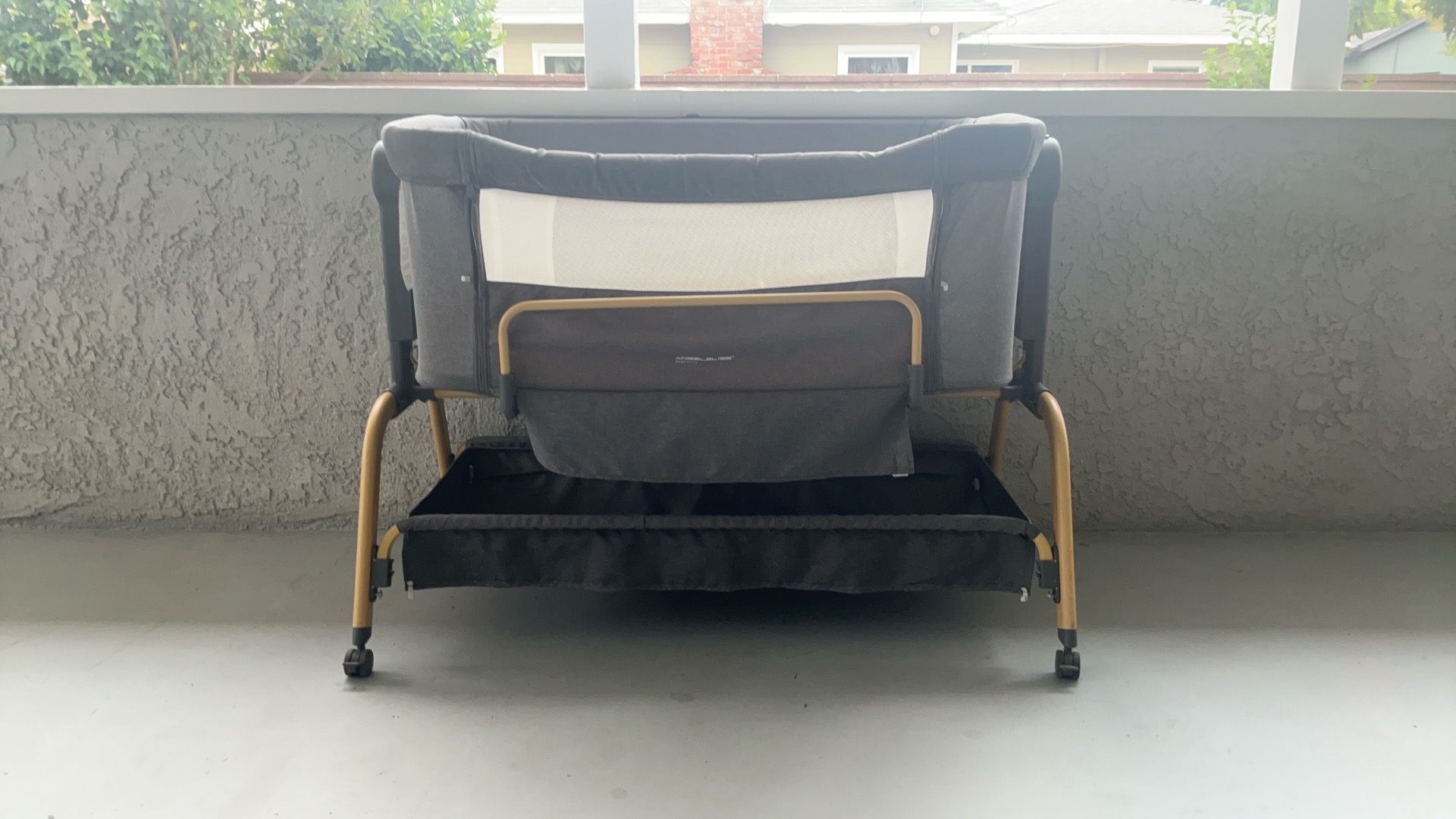 Grey baby bassinet