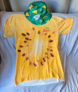Zespri Kiwi Gold - graphic full bleed T-shirt and bucket hat