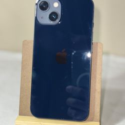 iPhone 13 (Fully Unlocked) - 256GB - Very Good