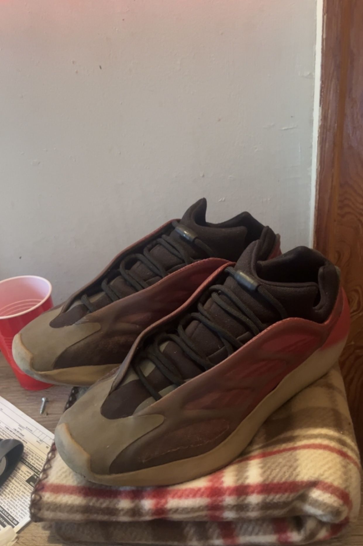 Fade Carbon Yeezy 700’s