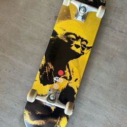 Star Wars Element Yoda Skateboard 