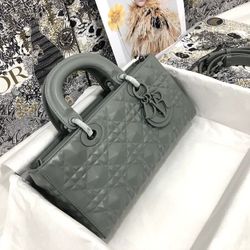 Lady D-Joy Horizontal Rectangular Diamond Handbag Grey