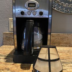 Cuisinart 12 cup coffee maker for Sale in Phoenix, AZ - OfferUp