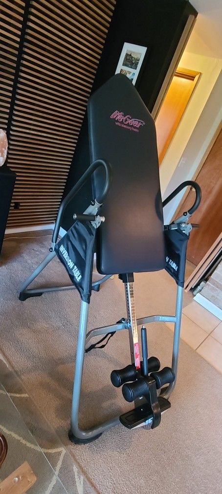 Inversions Table By Life Gear With Memory Foam