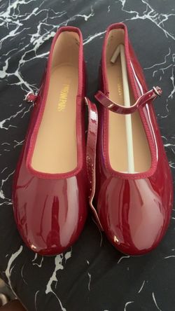 Dream Pairs Red Patent Mary Jane Flats BRAND NEW