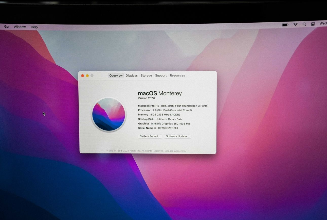 2016 Macbook Pro with Touchbar, 8GB Ram, Dual Core i5 