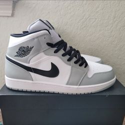 Light Smoke Grey Jordan 1 MID