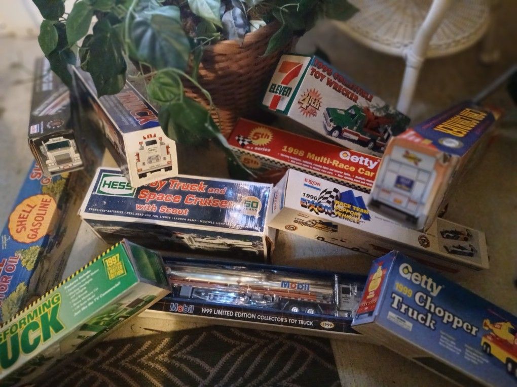 Too Many Vintage Hess Trucks, ExxonMobil, BP, Shell,Getty,Suncoast Etc.etc. Vintage...most From Late 1990's In Great Condition And Original Boxes. 