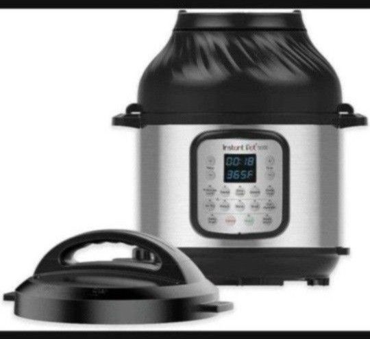 Instant Pot Duo Crisp 11 in Air Fryer and Electric Pressure