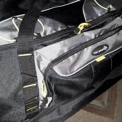 Brand New Large Wheeled  TPCR Sport Travel Bag   34" Long Like New  CAN PICK UP TODAY