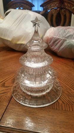 Crystal glass dish