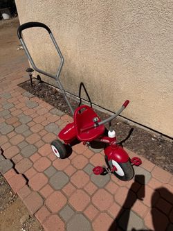 Tricycle for toddler