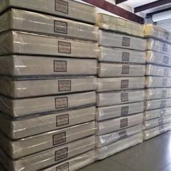 🔥 NEW QUEEN SIZE SEMI FIRM MATTRESS W.BOXSPRING INCLUDED 🔥 SAVE BIG 🔥 SE HABLA ESPNOL ✔️ DELIVERY OPTION AVAILABLE 🚚💨
