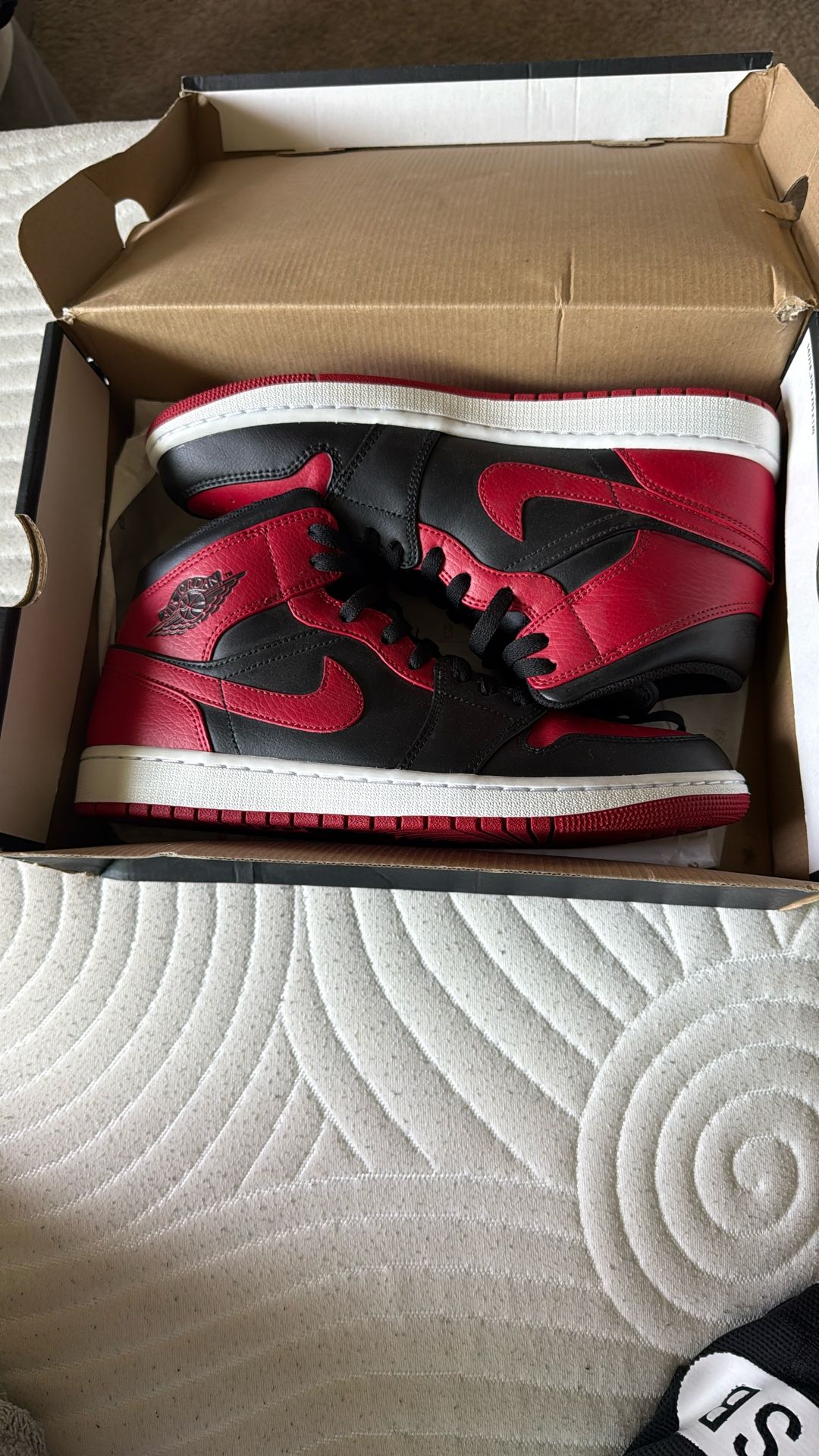 Air Jordan 1 Mid