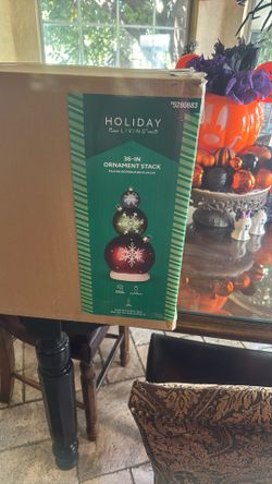 Stackable Christmas Ball Decorations