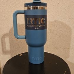 RTIC Road Trip Tumbler 40oz Water Bottle 