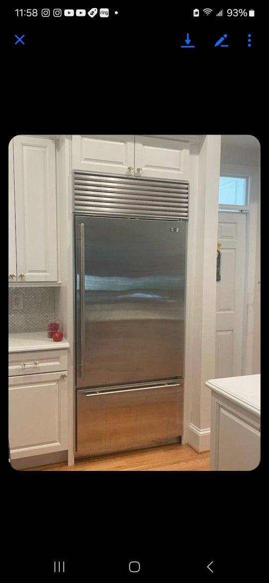 Subzero Frige